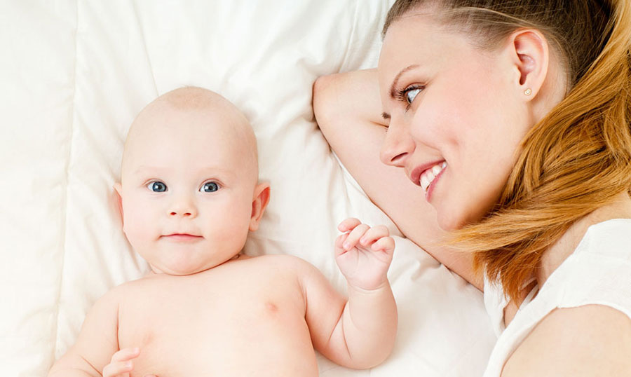 怎样防止新生儿吐奶