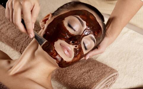 春季女性皮肤保湿的几个方法